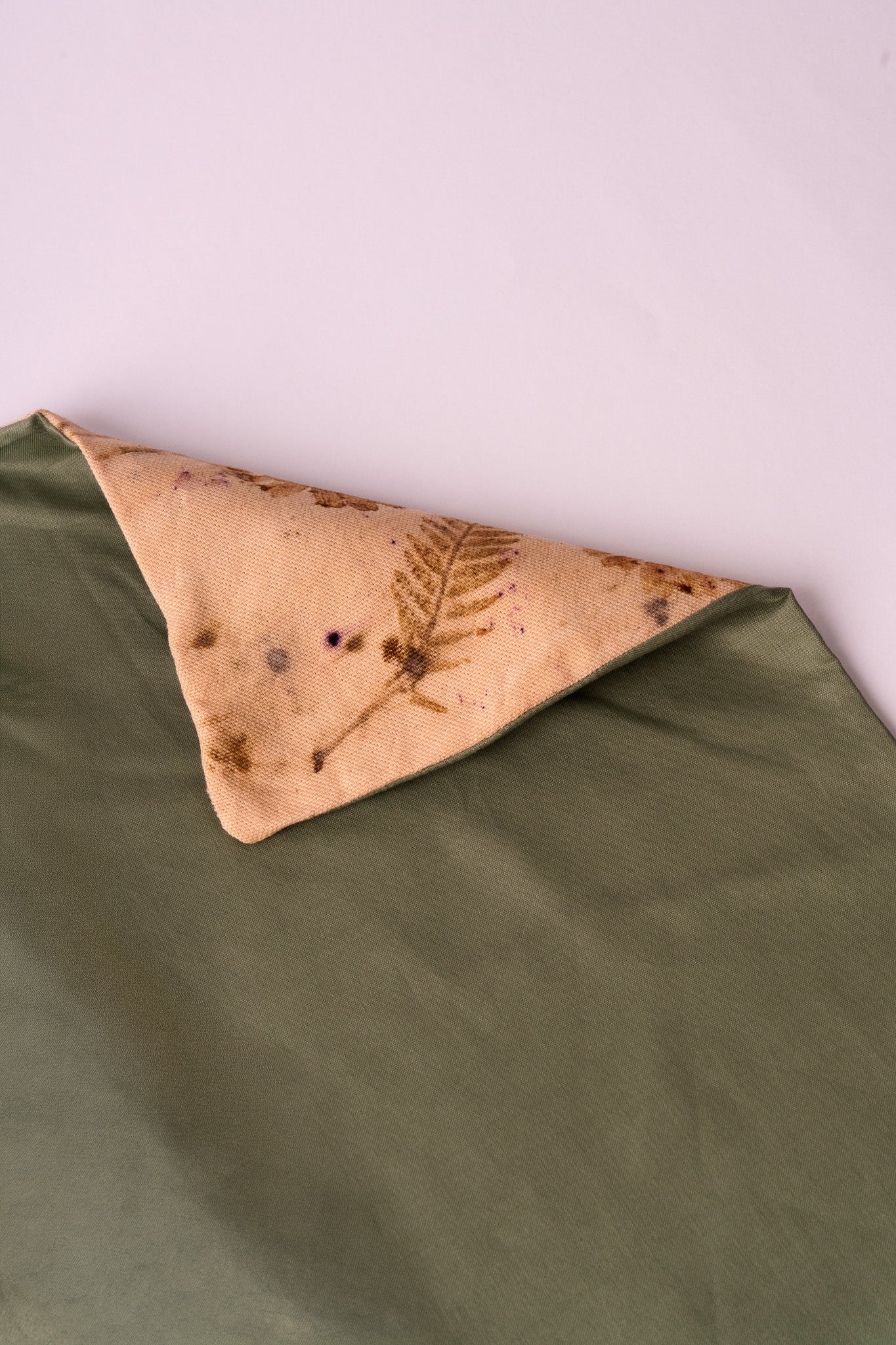 Copricuscino Ecoprint – Foglie e Fiori – Crema e Verde