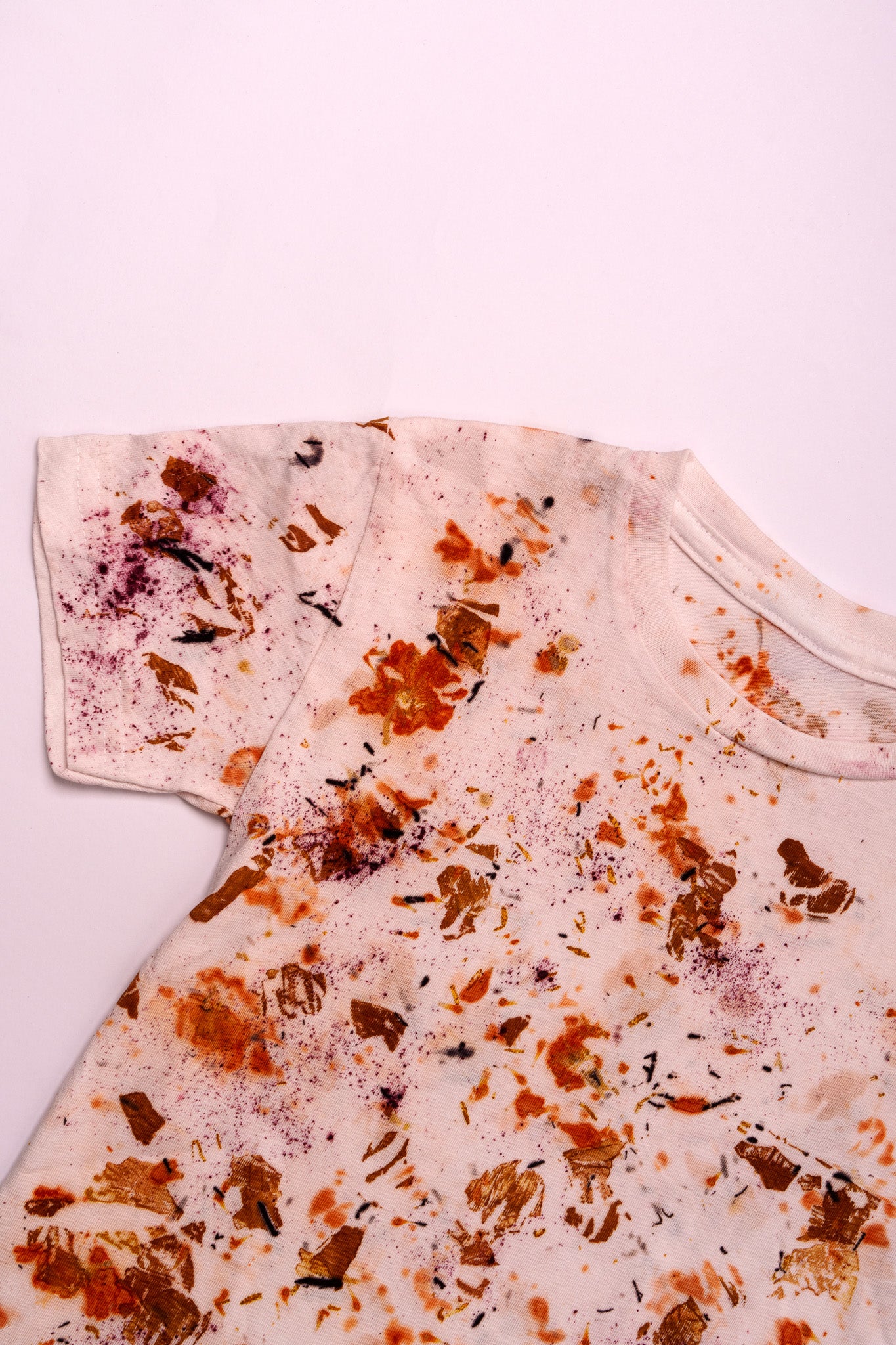 Maglietta Ecoprint – Cipolla – Bianco – Baby 7-8